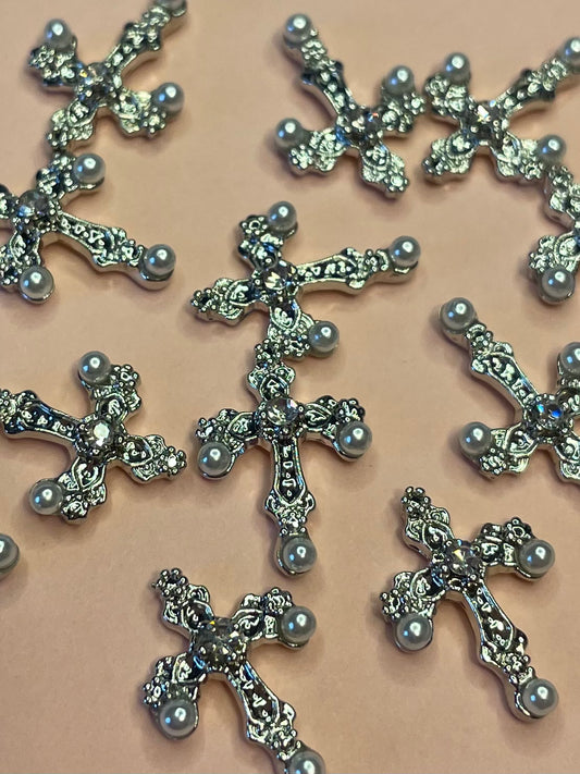 CUTiiE Pearl Cross Charms